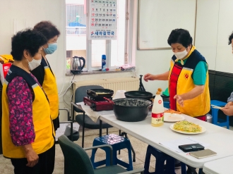 아파트봉사단 동림동푸른주공3단지거점 전나누기 자원봉사활동 진행